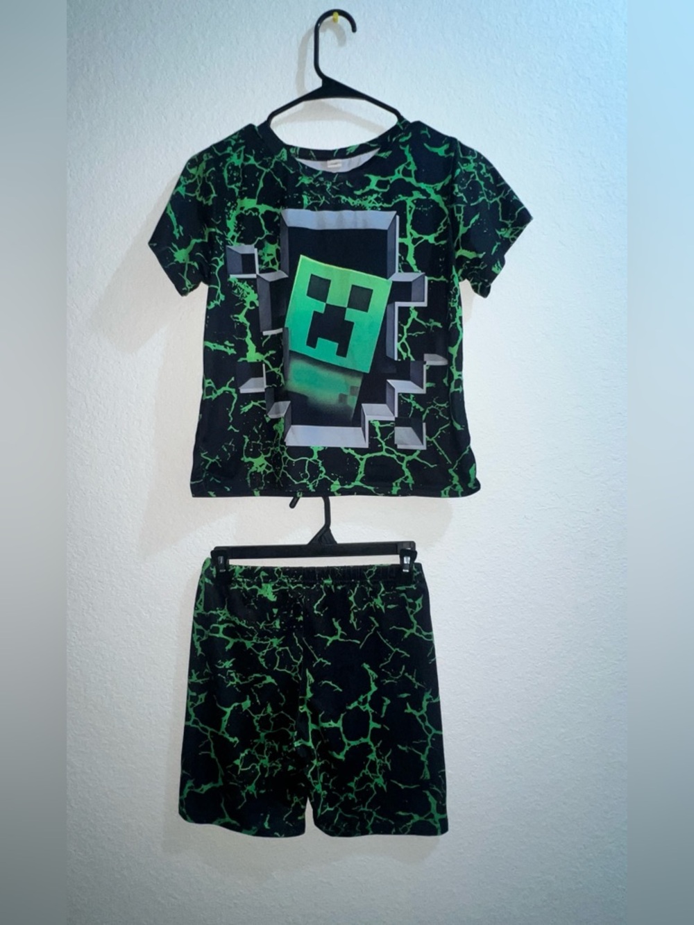 Kids Black & Green Creeper Graphic Set